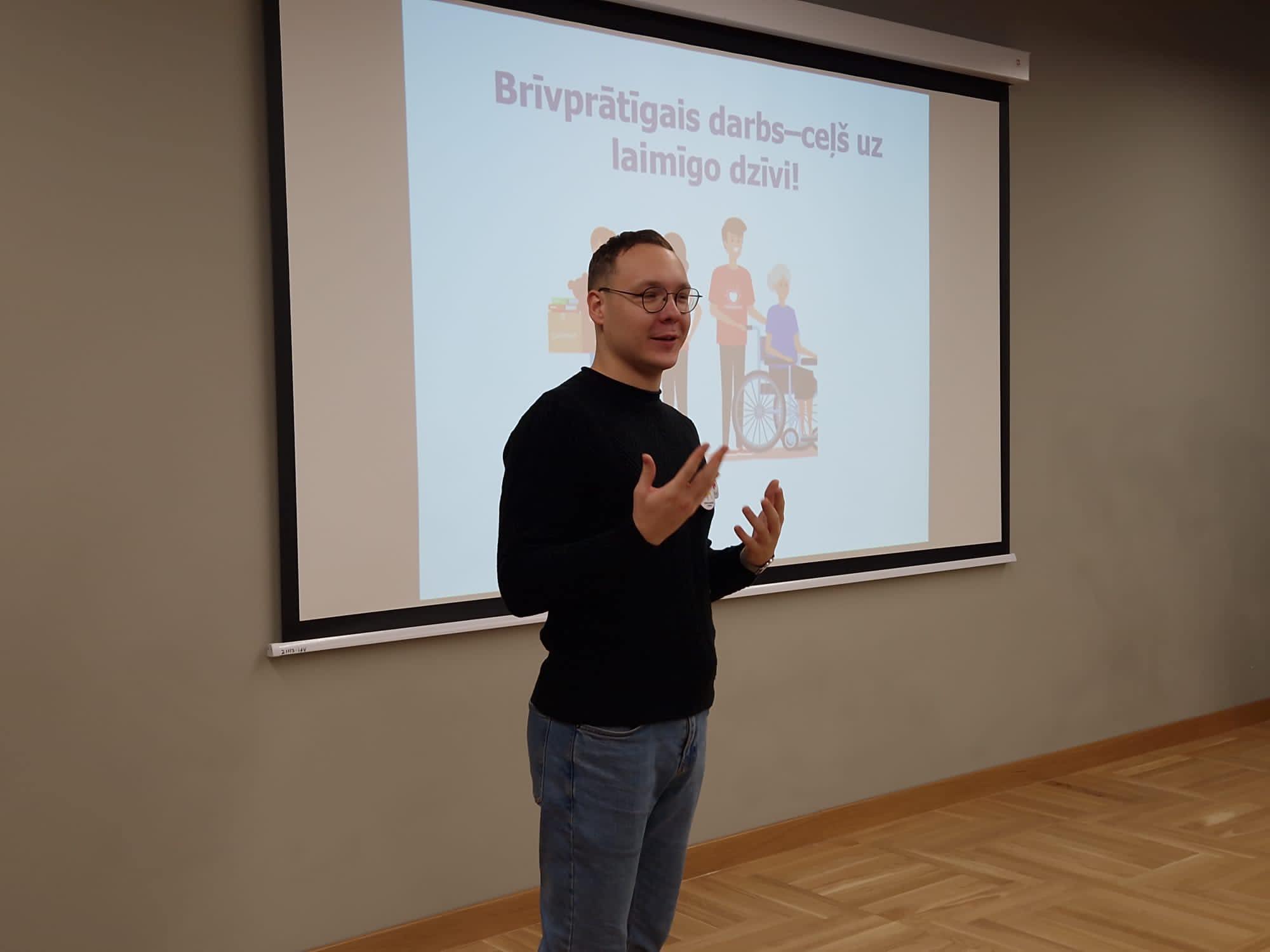 Brīvprātīgais darbs – ceļš uz laimīgu dzīvi!